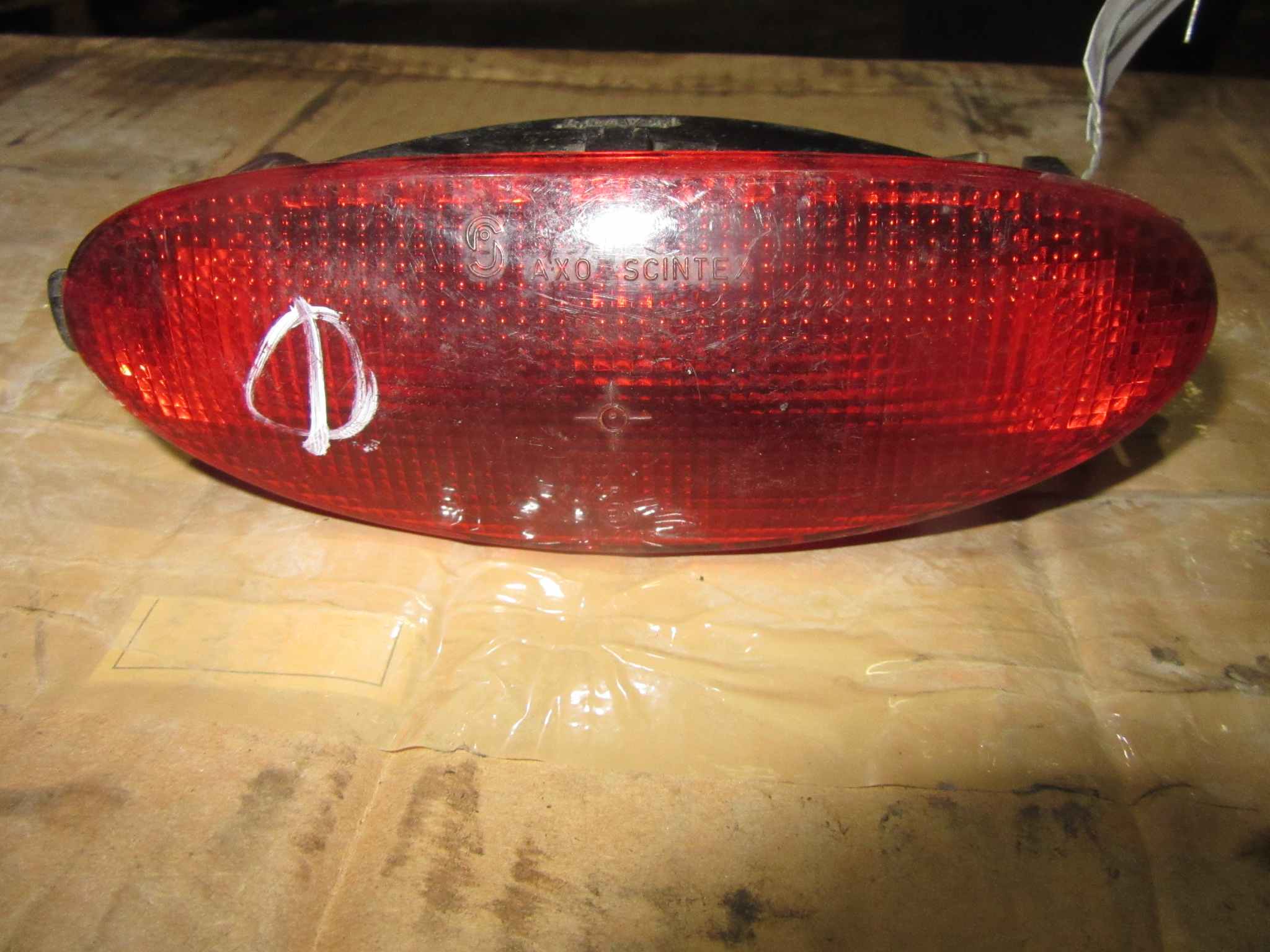 Фонарь габаритный левый Peugeot 206 (1998-2006)